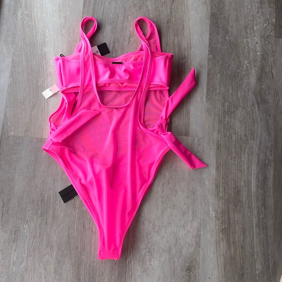 NWT Kendall + Kylie Scoop One-Piece Mesh Neon Pink Swimsuit - M - Picture 8 of 8